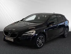 Svart Begagnad 2017 Volvo V40 Business Edition Kombi | 134 400 kr (Marknadspris)