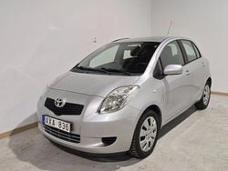 Silver Begagnad 2007 Toyota Yaris Halvkombi | 55 000 kr (Marknadspris)