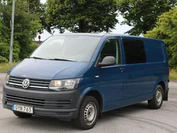 Mörkblå (blå) Begagnad 2016 VW T6 Van | 59 500 kr