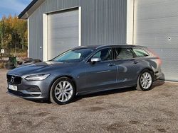 Grå Begagnad 2020 Volvo V90 Pro Kombi | 259 000 kr (Marknadspris)
