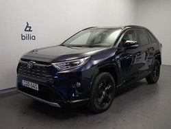 Blå Begagnad 2020 Toyota RAV4 Hybrid Style SUV | 359 500 kr (Marknadspris)