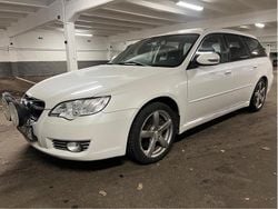 Vit Begagnad 2007 Subaru Legacy Kombi | 47 000 kr (Marknadspris)