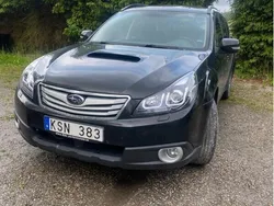 Svart Begagnad 2010 Subaru Outback SUV | 22 000 kr (Marknadspris)
