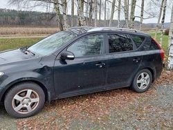 Svart Begagnad 2010 Kia Ceed Sportswagon Kombi | 12 500 kr (Dyr)