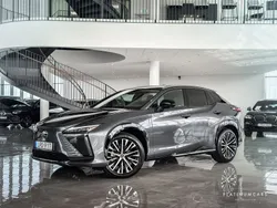 Grå Begagnad 2023 Lexus RZ 450e Luxury Line SUV | 589 000 kr