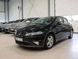 Svart Begagnad 2011 Honda Civic Halvkombi | 128 800 kr