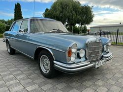 Ljusblå Begagnad 1971 Mercedes 300 Sedan | 299 000 kr