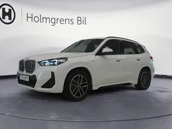 Vit Begagnad 2022 BMW iX1 M Sport SUV | 479 900 kr (Superpris)
