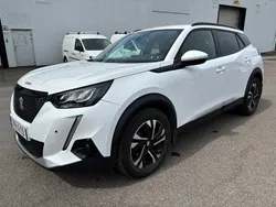 Vit Begagnad 2021 Peugeot 2008 SUV | 126 000 kr