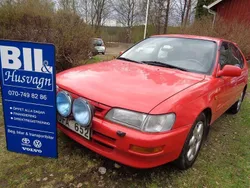 Röd Begagnad 1997 Toyota Corolla Halvkombi | 45 000 kr