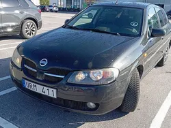 Svart Begagnad 2004 Nissan Almera Halvkombi | 23 000 kr (Marknadspris)