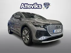 Tyfongrå metallic Begagnad 2024 Audi Q4 e-tron SUV | 429 900 kr (Marknadspris)