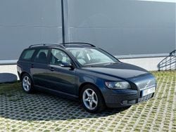 Blå Begagnad 2006 Volvo V50 Kinetic Kombi | 29 900 kr (Marknadspris)