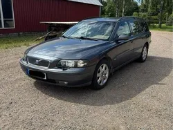 Grå Begagnad 2004 Volvo V70 Business Edition Kombi | 26 000 kr (Marknadspris)