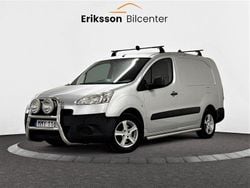 Ljusgrå (grå) Begagnad 2014 Peugeot Partner Van | 49 900 kr (Marknadspris)