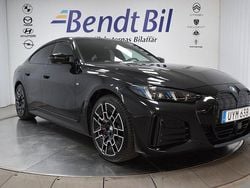 Svart Begagnad 2025 BMW i4 M Sport Sedan | 699 500 kr (Dyr)