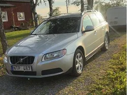 Grå Begagnad 2009 Volvo V70 Kinetic Kombi | 44 500 kr (Marknadspris)