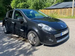 Svart Begagnad 2011 Renault Clio R.S. Halvkombi | 48 000 kr (Marknadspris)