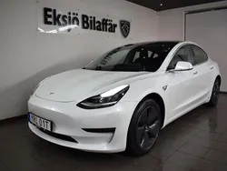 Vit Begagnad 2019 Tesla Model 3 Standard Range Plus Sedan | 259 500 kr (Dyr)