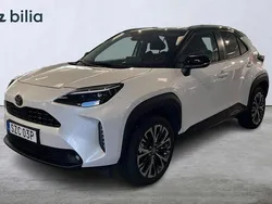 Vit Begagnad 2024 Toyota Yaris Cross Style SUV | 359 900 kr (Dyr)