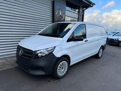 Vit (arktisk vit) Ny 2025 Mercedes Vito Minibuss | 562 375 kr (Bra pris)