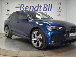 Navarra blå metallic Begagnad 2022 Audi e-tron S-Line SUV | 449 500 kr (Marknadspris)