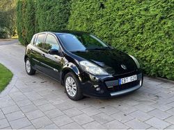 Svart Begagnad 2012 Renault Clio R.S. Halvkombi | 55 000 kr (Lite dyr)