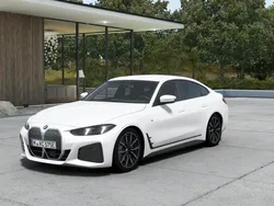 Vit (mineralvit metallic) Ny 2025 BMW i4 Efficient Dynamics Sedan | 697 100 kr (Bra pris)