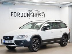 Vit Begagnad 2015 Volvo XC70 Standard SUV | 209 000 kr (Marknadspris)
