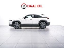 Vit Begagnad 2023 Mazda MX30 Exclusive-Line SUV | 274 700 kr (Superpris)