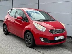 Röd Begagnad 2011 Kia Venga Comfort Halvkombi | 44 900 kr (Marknadspris)
