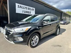 Svart Begagnad 2017 Ford Kuga Titanium SUV | 149 000 kr (Marknadspris)
