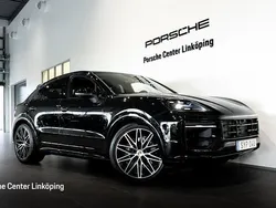 Svart (black) Ny 2025 Porsche Cayenne SUV | 1 505 700 kr (Superpris)