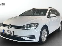 Vit (pure white) Begagnad 2020 VW Golf VII Sedan | 219 900 kr (Marknadspris)