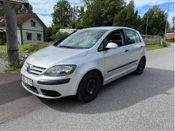 Silver Begagnad 2006 VW Golf Plus Cross Trendline Minibuss | 20 000 kr (Superpris)