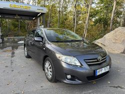 Grå Begagnad 2008 Toyota Corolla Sedan | 55 000 kr (Marknadspris)