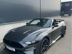 Grå Begagnad 2019 Ford Mustang Convertible Cab | 299 000 kr