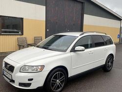 Vit Begagnad 2009 Volvo V50 Kinetic Kombi | 42 000 kr (Marknadspris)
