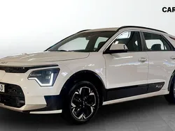 Vit (white) Begagnad 2022 Kia e-Niro SUV | 274 900 kr (Marknadspris)