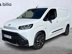 Vit Begagnad 2024 Toyota Proace City Van | 498 800 kr