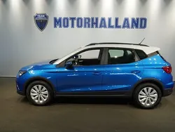Blå Begagnad 2022 Seat Arona Style SUV | 184 900 kr (Marknadspris)