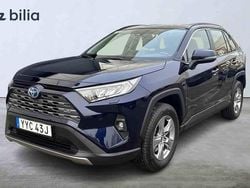 Blå Begagnad 2024 Toyota RAV4 Hybrid SUV | 404 900 kr (Superpris)