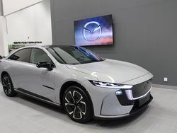 Grå Ny 2025 Mazda 6e Takumi-Line Sedan | 477 900 kr