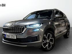 Grå Begagnad 2021 Skoda Kodiaq Style SUV | 359 900 kr (Marknadspris)