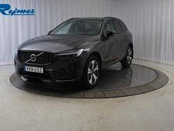 Grå (platinum grey metallic) Begagnad 2025 Volvo XC60 Plus SUV | 579 900 kr (Lite dyr)