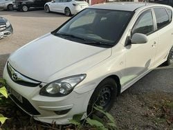 Vit Begagnad 2012 Hyundai i30 | 10 000 kr (Superpris)