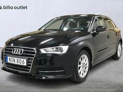 Svart Begagnad 2015 Audi A3 Sportback Attraction Halvkombi | 139 900 kr (Marknadspris)