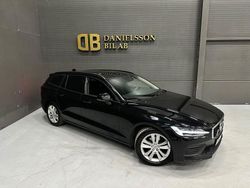 Svart Begagnad 2020 Volvo V60 Momentum Kombi | 219 800 kr (Superpris)