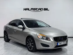 Ljusbrun Begagnad 2012 Volvo S60 Sedan | 127 500 kr (Lite dyr)