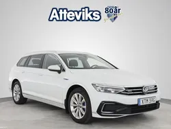 Vit Begagnad 2021 VW Passat GTE Kombi | 268 900 kr (Lite dyr)